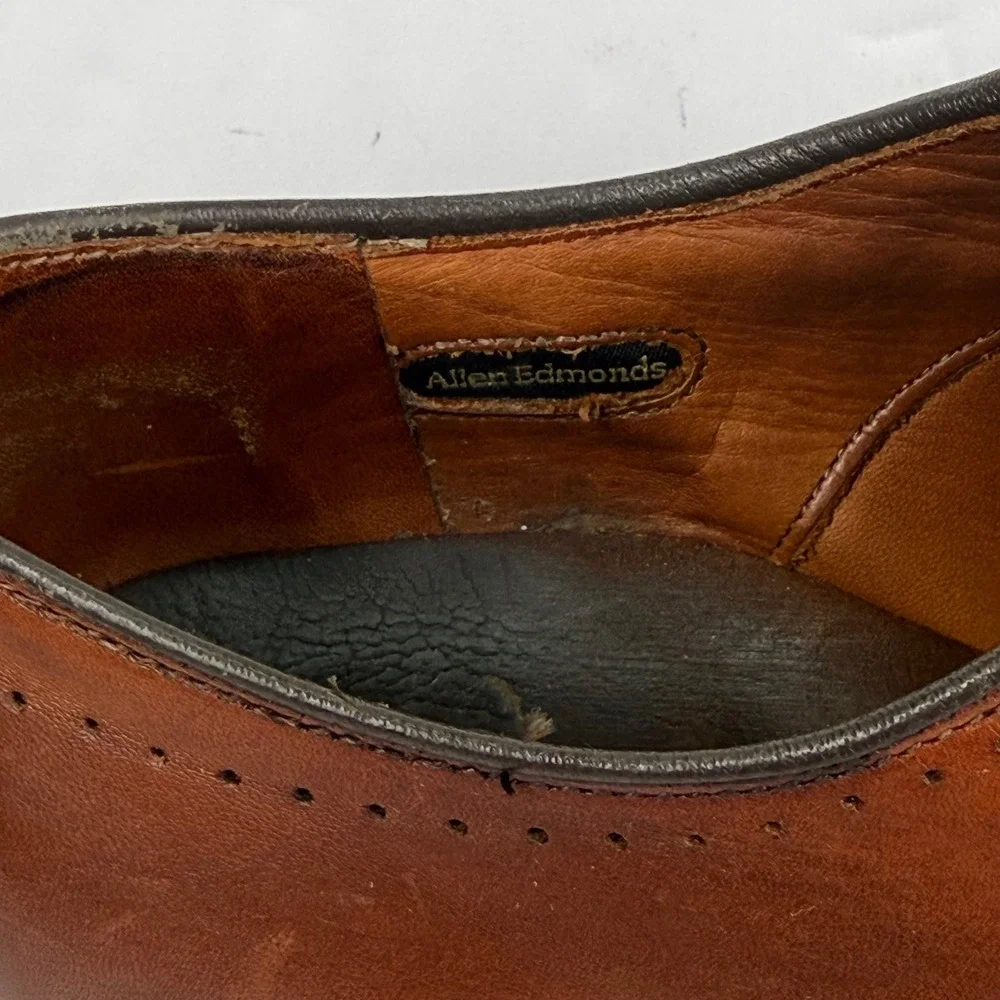 Allen Edmonds Vernon Oxford Mens 9.5 E Brown Leather Cap Toe Brogue Shoes